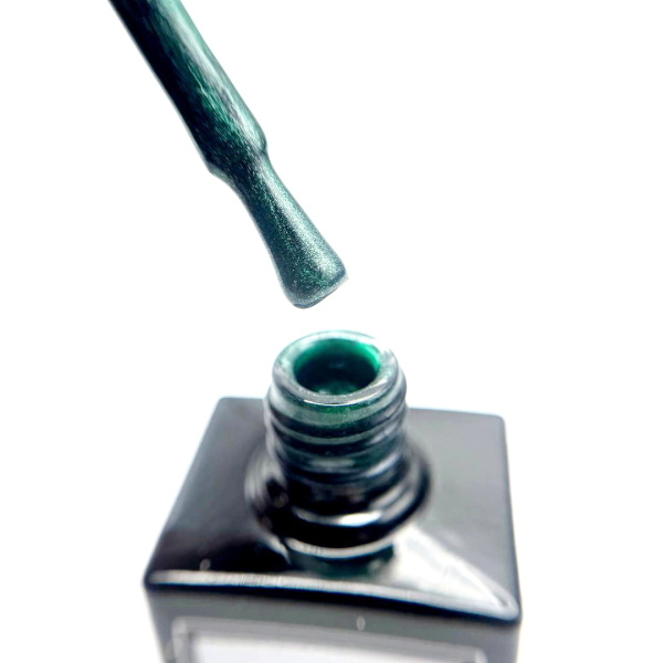 Gel Polish 15ml, Shade 131 – Glossy UV LED Soak-Off Nail Gel
