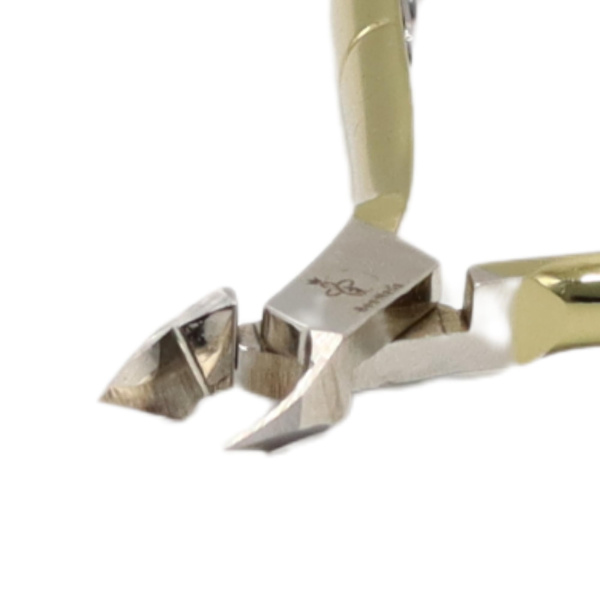 BeeNails Cuticle Nipper Kit – Stainless Steel | B2 Cuticle Nipper Stainless Steel Tool | قاطع الكيوتكل
BeeNails Cuticle Nipper Kit – Stainless Steel | B2 Nail Cutter Manicure Pedicure Tool | اداة قص الكيوتكل