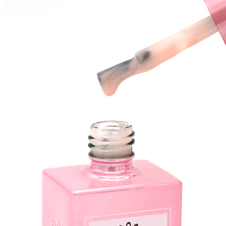 French Rubber Base Coat 15ml – Global Fashion | Professional Nail Gel Base
فرنش روبر بيس كوت 15 مل – جلوبال فاشن | بيس جل بوليش احترافي للأظافر
