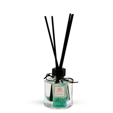 Green Crystal Reed Diffuser 100ml Home Fragrance Reed Diffuser Close Up - Luxury Aromatherapy Home Decor Fragrance | معطر منزلي صورة مقربة