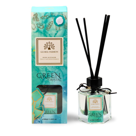 Green Crystal Reed Diffuser 100ml Home Fragrance Reed Diffuser Close Up - Luxury Aromatherapy Home Decor Fragrance | معطر منزلي صورة مقربة
