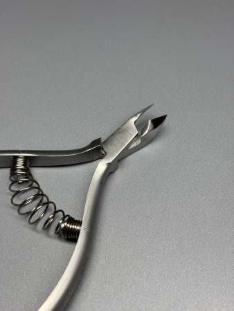 Global Fashion Nail Clippers & Cutters | Detailed Stainless Steel Tools
قصافات ومقصات أظافر جلوبال فاشن | أدوات ستانلس ستيل تفصيلية
