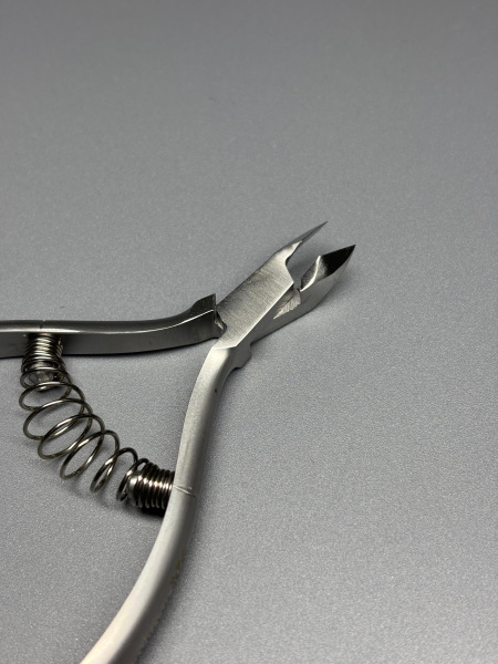 Nail Clippers & Cutters Preview – Global Fashion Professional Tools
معاينة قصافات ومقصات أظافر – أدوات جلوبال فاشن احترافية