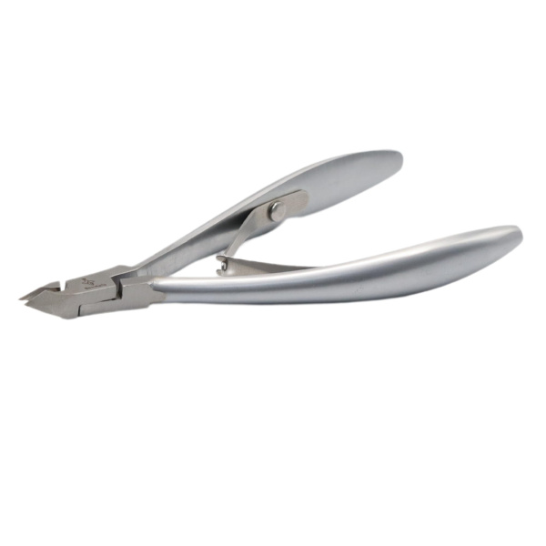 BeeNails Cuticle Nipper Kit – Stainless Steel | B8 Cuticle Nipper Stainless Steel Tool | قاطع الكيوتكل
BeeNails Cuticle Nipper Kit – Stainless Steel | B8 Nail Cutter Manicure Pedicure Tool | اداة قص الكيوتكل