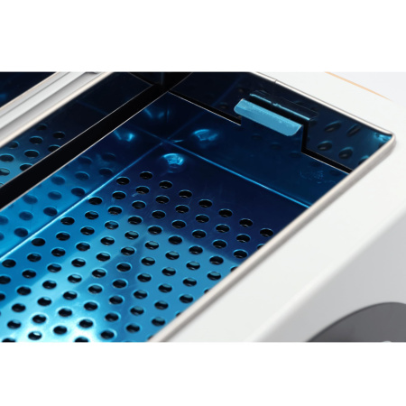 High Temperature Nail Sterilizer Box Detailed View | جهاز تعقيم ادوات التجميل
Salon Sterilization Case Close View Manicure Tools | صندوق تعقيم احترافي