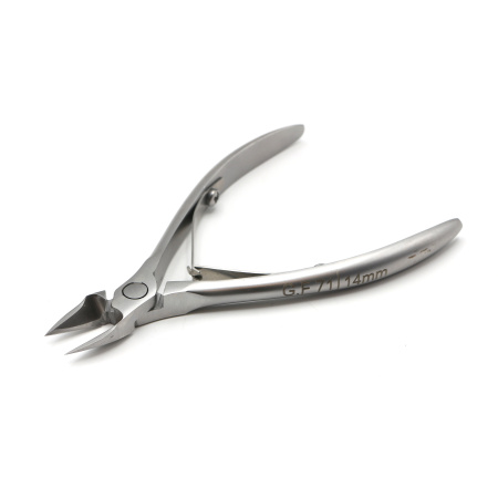 Global Fashion Nail Clippers & Cutters | Detailed Stainless Steel Tools
قصافات ومقصات أظافر جلوبال فاشن | أدوات ستانلس ستيل تفصيلية
