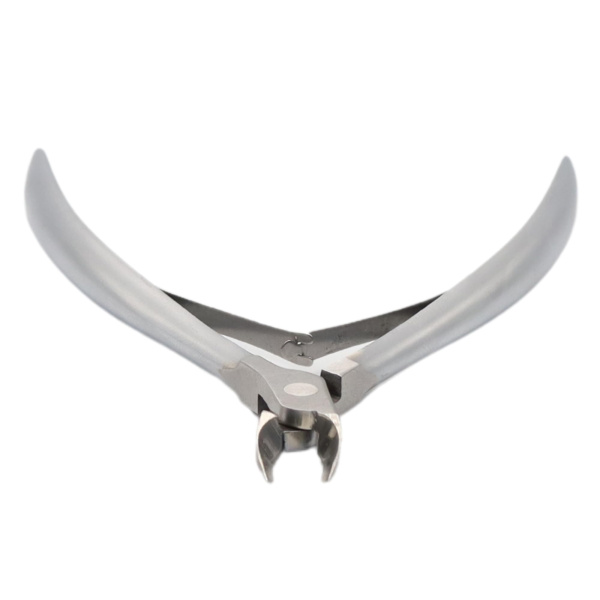 BeeNails Cuticle Nipper Kit – Stainless Steel | B7 Cuticle Nipper Stainless Steel Tool | قاطع الكيوتكل
BeeNails Cuticle Nipper Kit – Stainless Steel | B7 Nail Cutter Manicure Pedicure Tool | اداة قص الكيوتكل