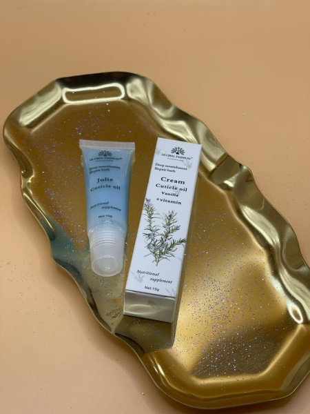 Cuticle Oil Cream – Nail & Cuticle Care | Vanilla + Vitamin Cuticle Oil Nail Care Treatment | زيت الكيوتكل
Cuticle Oil Cream – Nail & Cuticle Care | Vanilla + Vitamin Nail Oil Moisturizing & Strengthening | زيت الاظافر